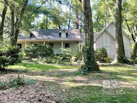 609 Sandpiper Ln, Daphne, AL 36526