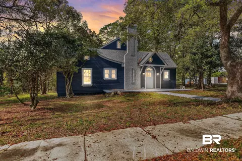 409 Blackburn Ave, Bay Minette, AL 36507