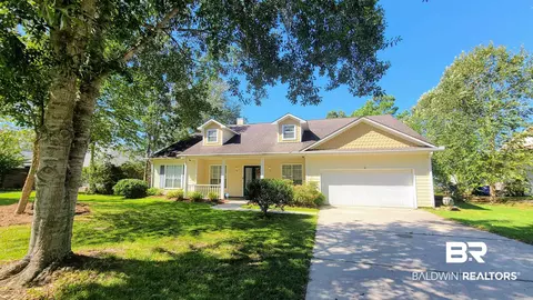 9295 Bay Point Dr, Elberta, AL 36530