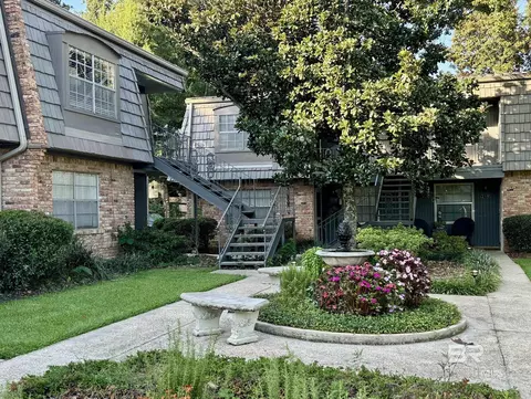 207 S Mobile St #217, Fairhope, AL 36532