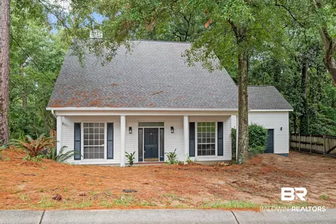 179 Bay View Dr, Daphne, AL 36526