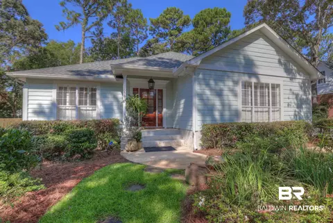 155 Brentwood Dr, Daphne, AL 36526