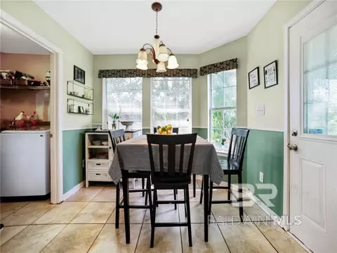 4615 Green Forest Ct, Mobile, AL 36618 photo 9