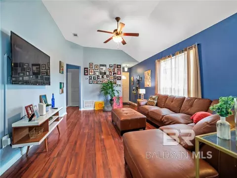 4615 Green Forest Ct, Mobile, AL 36618 photo 4