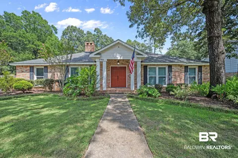 5768 Vendome Dr, Mobile, AL 36609