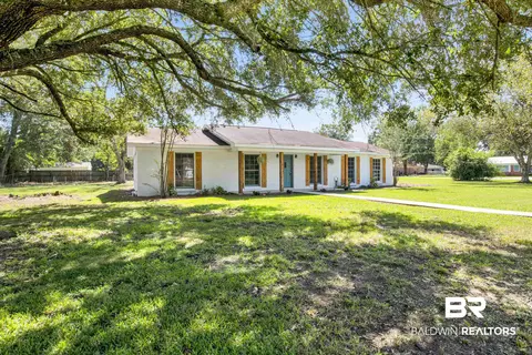505 W 7th St, Bay Minette, AL 36507