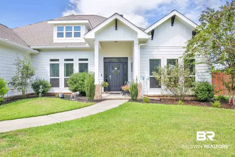 12409 Pecan Grove St, Magnolia Springs, AL 36555
