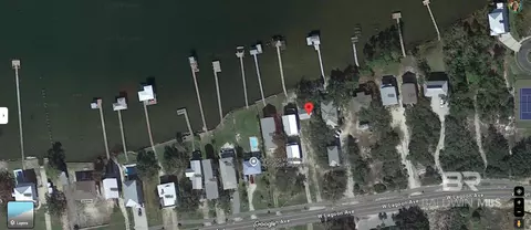 988 W Lagoon Ave, Gulf Shores, AL 36542
