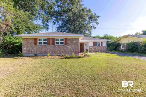 2760 N Barksdale Dr, Mobile, AL 36606