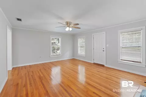 2126 Barron Pl, Mobile, AL 36605 photo 9