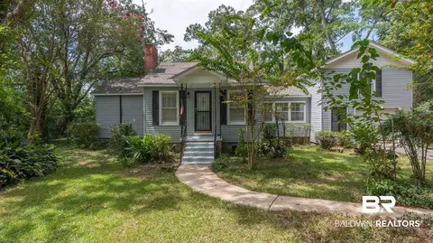 2126 Barron Pl, Mobile, AL 36605