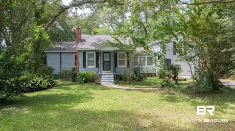 2126 Barron Pl, Mobile, AL 36605 photo 3