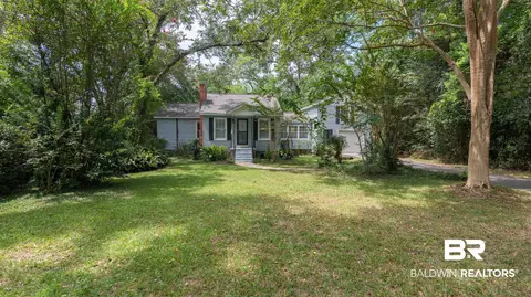 2126 Barron Pl, Mobile, AL 36605 photo 4