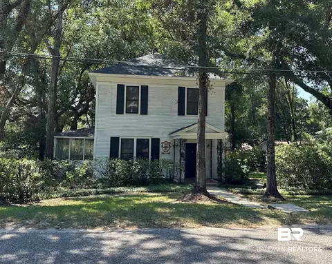 51 N Bayview St, Fairhope, AL 36532