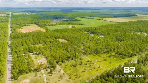 30083 Gardner Rd, Elberta, AL 36530 photo 3