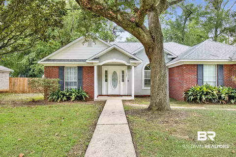 707 W 9th St, Bay Minette, AL 36507