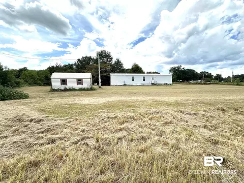 23268 T D Barnett Rd, Robertsdale, AL 36567