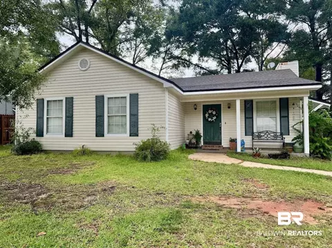 111 Shiloh Dr, Daphne, AL 36526