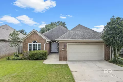 166 Club Dr, Fairhope, AL 36532