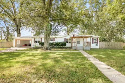 190 S Wren Ln, Robertsdale, AL 36567