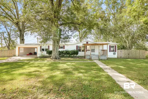 190 S Wren Ln, Robertsdale, AL 36567