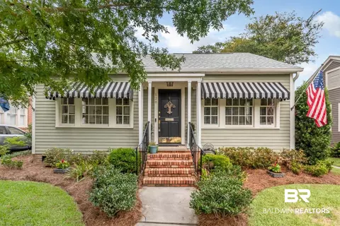 128 Silverwood St, Mobile, AL 36607