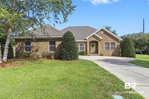 134 Hawthorne Cir, Fairhope, AL 36532