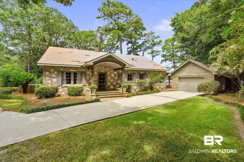 2228 Riverside Dr, Mobile, AL 36605 photo 2
