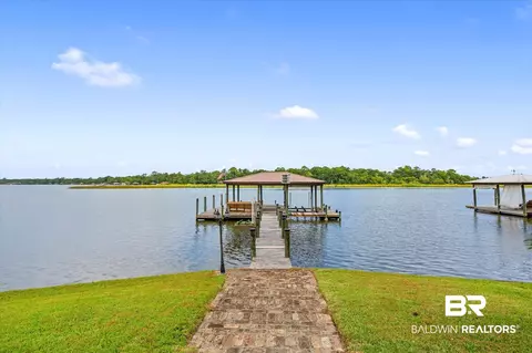 2228 Riverside Dr, Mobile, AL 36605 photo 3