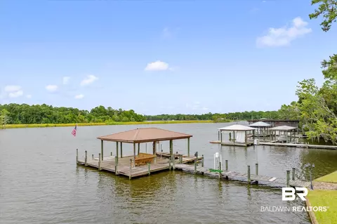 2228 Riverside Dr, Mobile, AL 36605 photo 4
