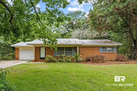 410 Azalea St, Fairhope, AL 36532