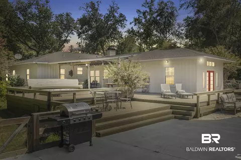 15100 Vasko Rd, Silverhill, AL 36576