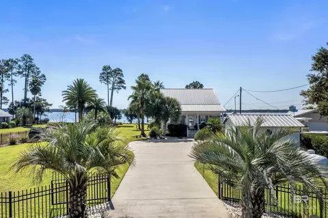 36060 Boykin Blvd, Lillian, AL 36549