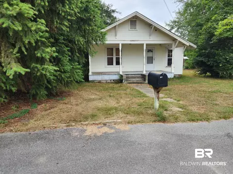 307 Scott St, Brewton, AL 36426