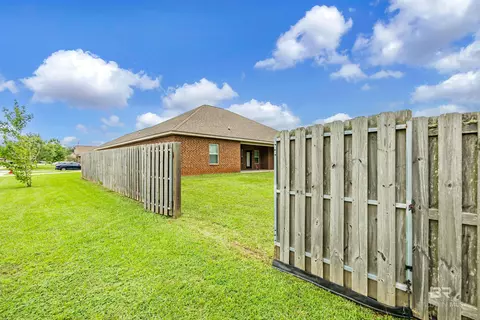 Exterior - 26385 Augustine Dr, Daphne, AL 36526 photo 11 of 13