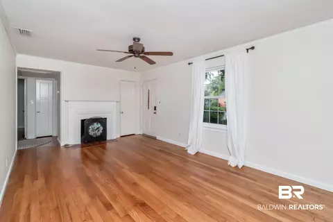 33 Lancaster Rd, Mobile, AL 36608 photo 4
