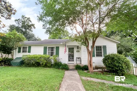 33 Lancaster Rd, Mobile, AL 36608