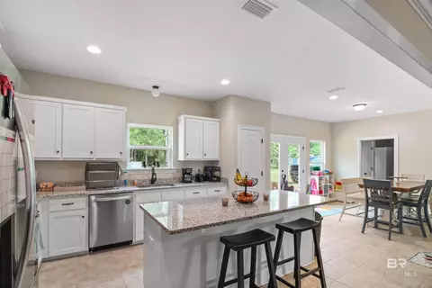Kitchen - 26197 Eagle Trce, Elberta, AL 36530 photo 2 of 2