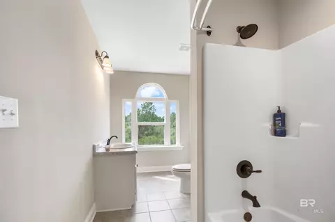 Bath - 26197 Eagle Trce, Elberta, AL 36530 photo 2 of 4