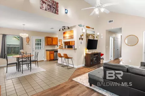 Entry Way - 3828 Mcgrue Ln, Mobile, AL 36605 photo 1 of 3