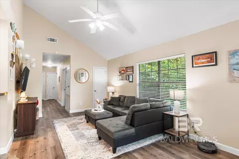 Entry Way - 3828 Mcgrue Ln, Mobile, AL 36605 photo 2 of 3