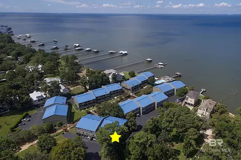 710 S Mobile St #8, Fairhope, AL 36532