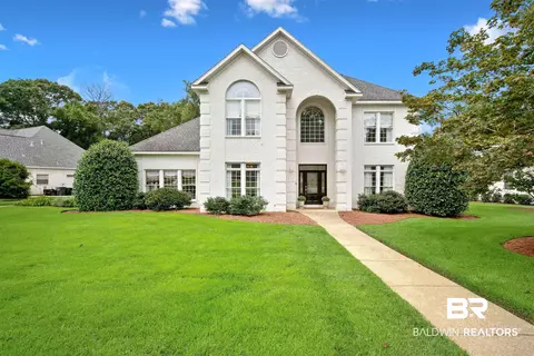 145 Clubhouse Cir, Fairhope, AL 36532
