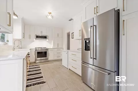 3 E Horloesther Ct, Mobile, AL 36608 photo 8