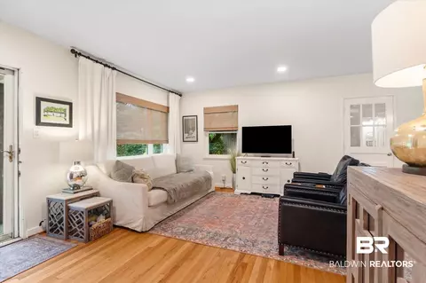 3 E Horloesther Ct, Mobile, AL 36608 photo 4