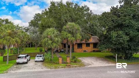 531 W Laurel Ave, Foley, AL 36535