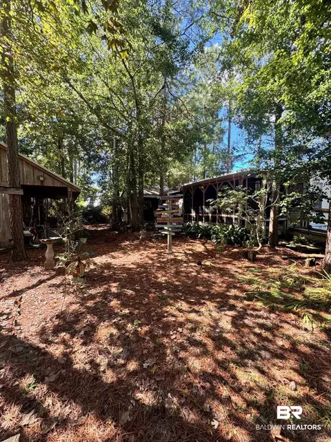 111 Horn Dr, Lillian, AL 36549