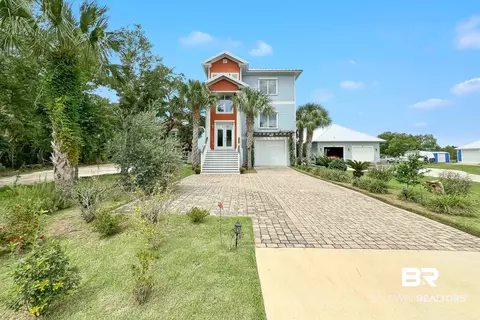 388 W Canal Dr, Gulf Shores, AL 36542