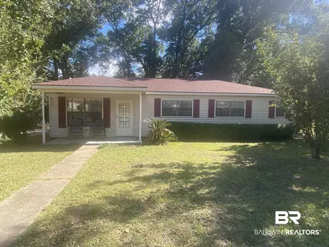 103 Byrd St, Brewton, AL 36426