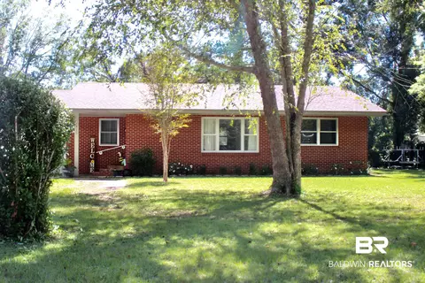 415 W Myrtle Ave, Foley, AL 36535